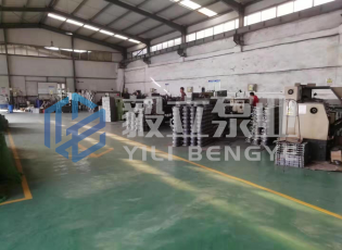 潤滑(hua)泵車間