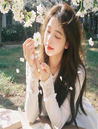 《巨大女英雄凌辱：斗美神》技术揭秘：斯坦尼康如何提升作品质量的技术保障 提升中国电影的国际竞争力